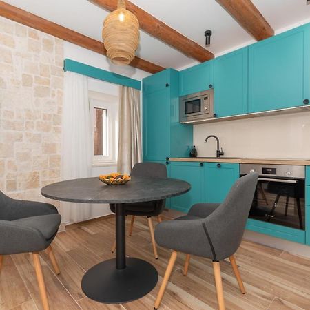 Ivka Makarska - Modern And Luxurious Oldtown Apartament Kültér fotó