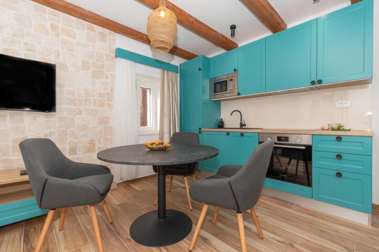 Ivka Makarska - Modern And Luxurious Oldtown Apartament Kültér fotó