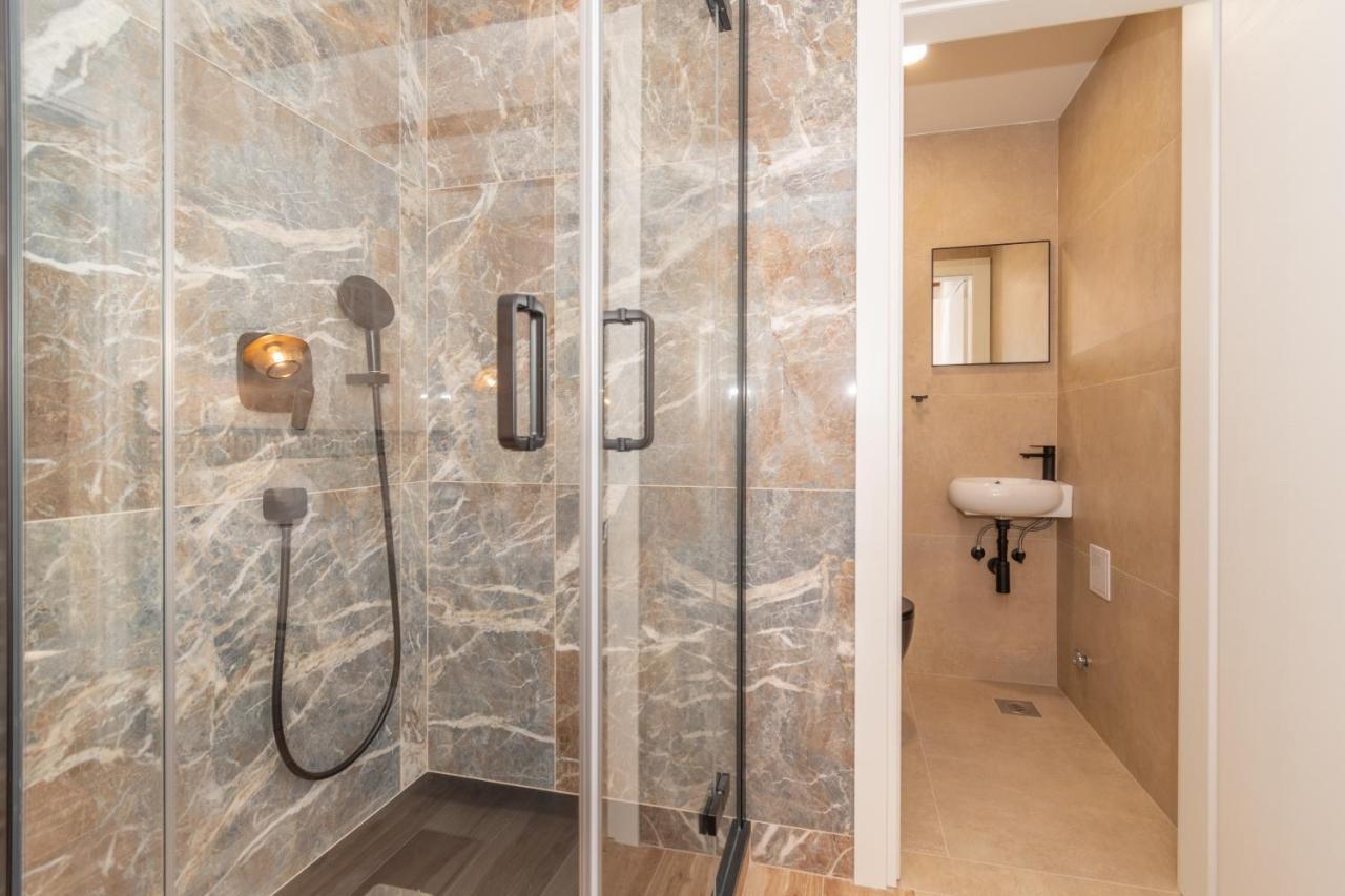 Ivka Makarska - Modern And Luxurious Oldtown Apartament Kültér fotó