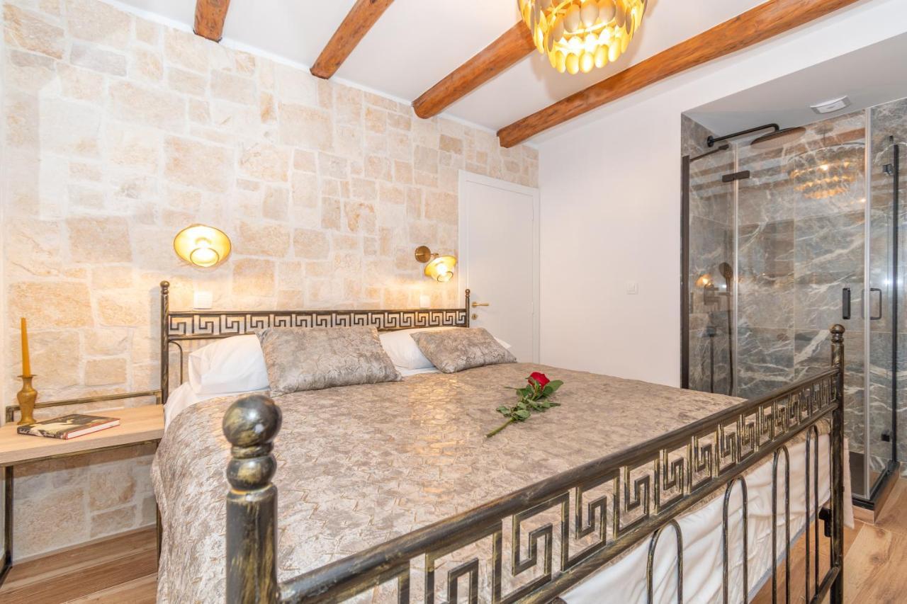 Ivka Makarska - Modern And Luxurious Oldtown Apartament Kültér fotó