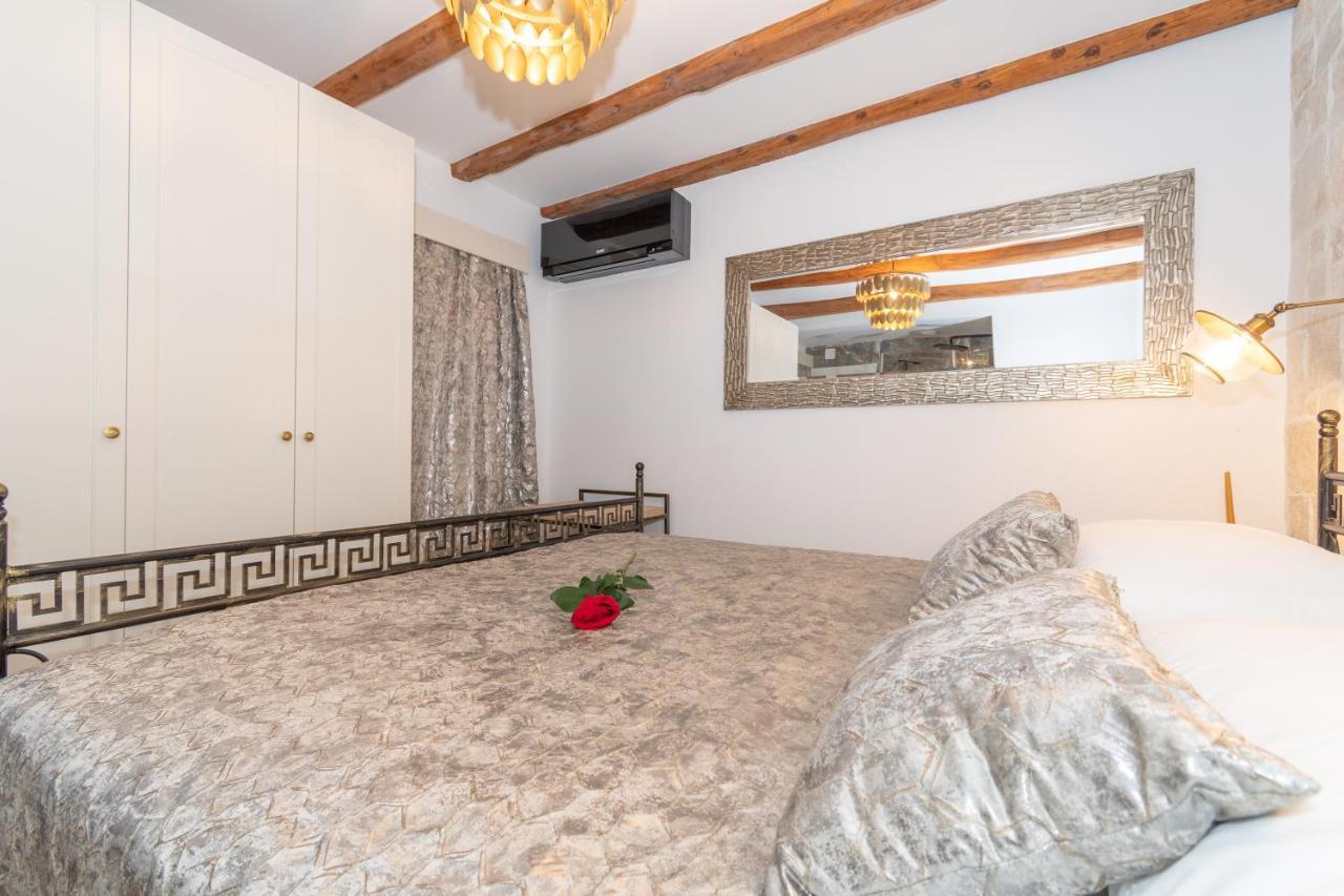 Ivka Makarska - Modern And Luxurious Oldtown Apartament Kültér fotó